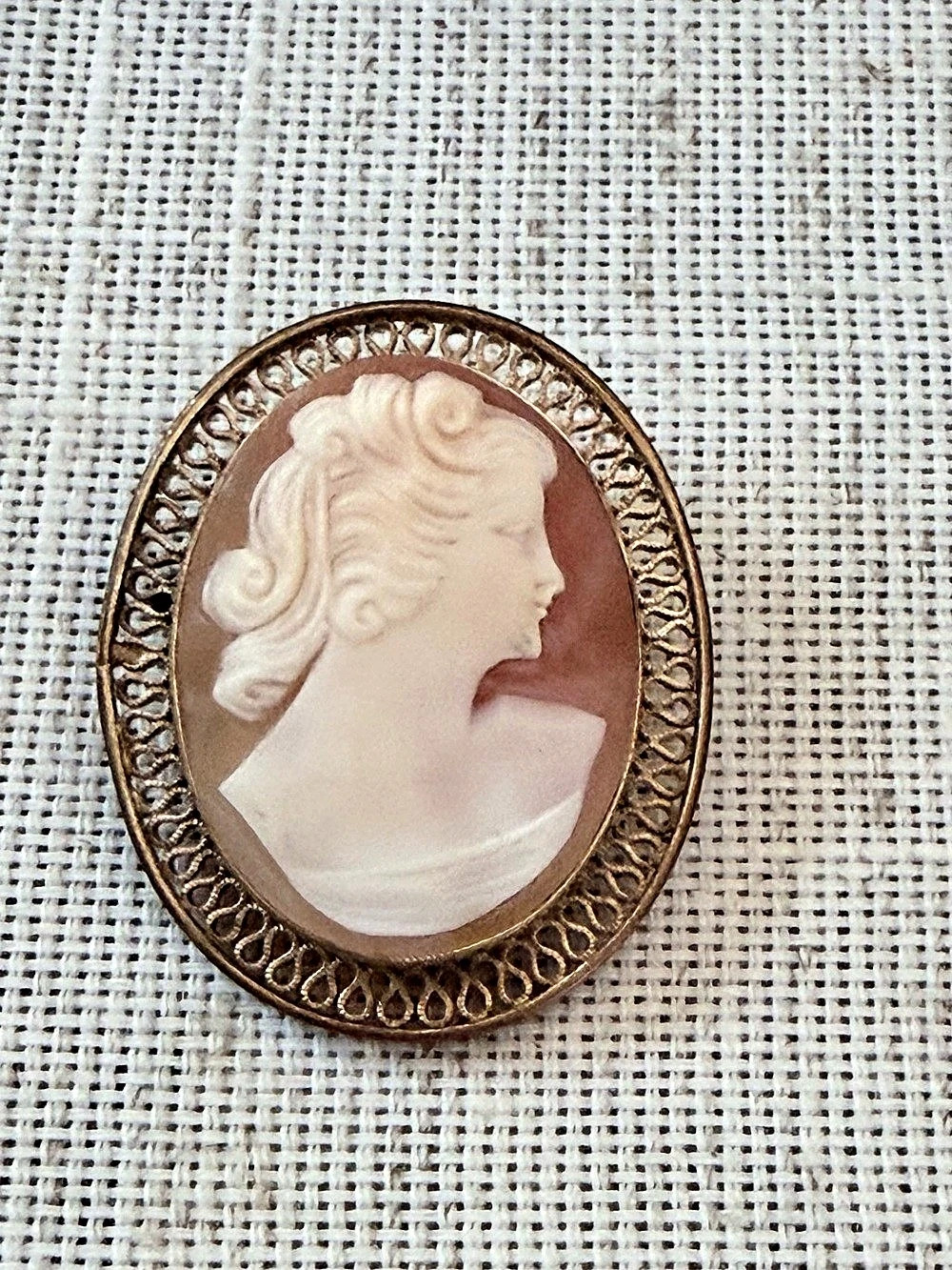 Vintage 12K Gold Filled Shell Cameo Brooch Pendant • 1/20 12K GF Carved Shell Pr